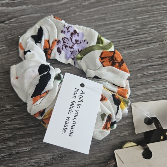 By TiMo Lemon Charm Flounce Dress multicolored floral dress - Picture 6 of 11